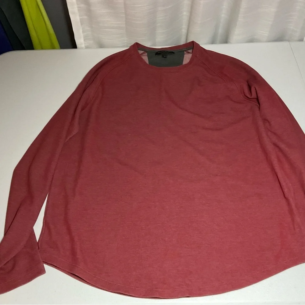 Men’s long sleeve Banana Republic shirt